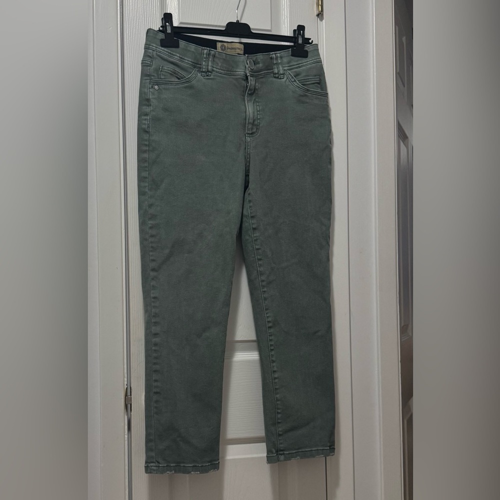 Democracy Olive Ankle Jeans
